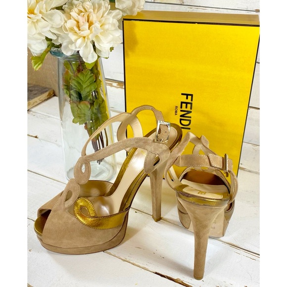 Fendi Suede Sandal Platform Stilettos - Picture 2 of 9